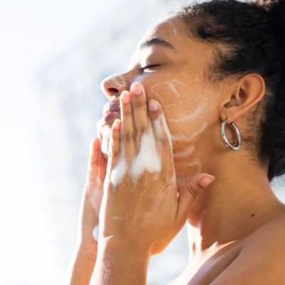 Renewal Glow Cleansing Foam - 5oz