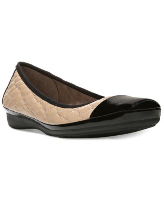 Naturalizer - Velma Flats