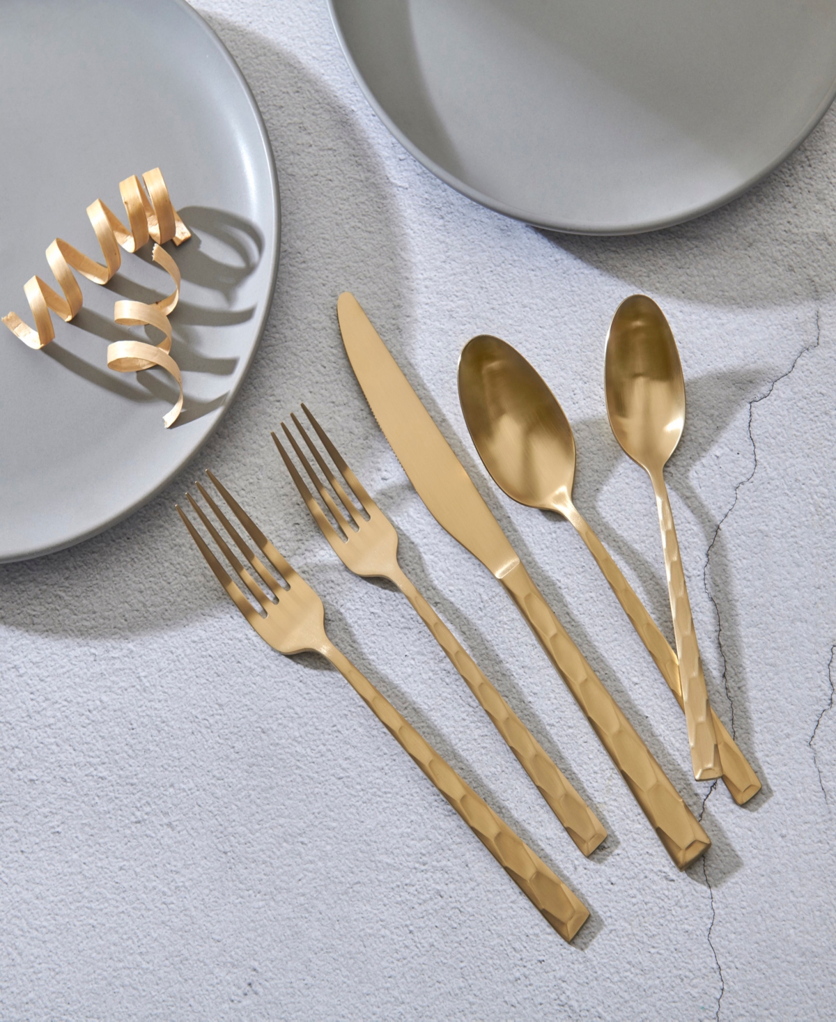 Ornative Rooney Service For 4 20 Piece Flatware Set In Gold