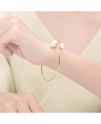 Elegant Sterling Silver 14K Yellow Gold Plating with White Freshwater Pearl Bracelet