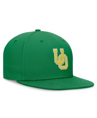 Nike Men's Green Oregon Ducks Legacy True Fitted Hat