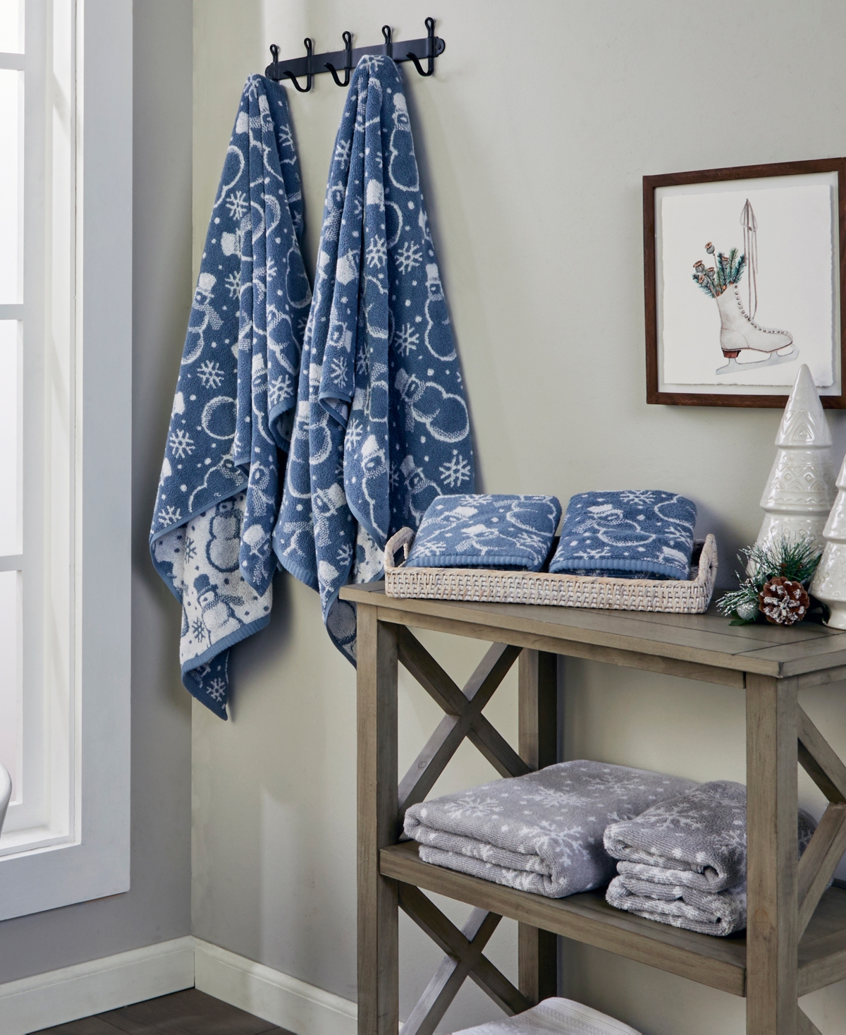 Skl Home Top Hat Snowman Jacquard Cotton Bath Towel, 25" X 50" In Blue
