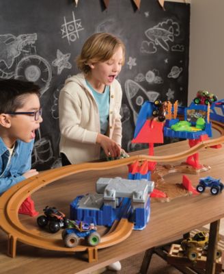 Monster Jam Supercharge Speedway Playset