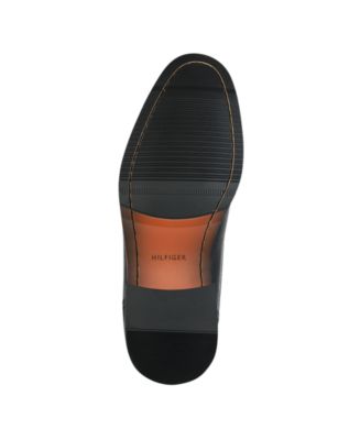 Tommy Hilfiger Men's Bage Lace Up Chukka Boots