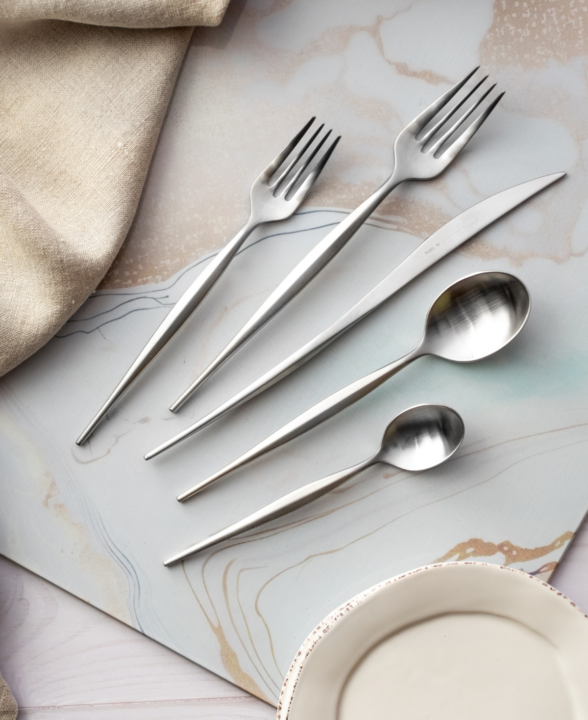 Vietri Natura Satin Place Fork In Silver