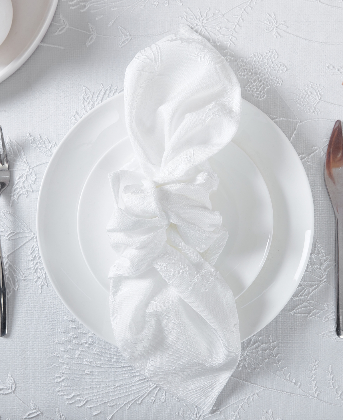 Laura Ashley Raised Woven Napkin Set Of 6, 18" X 18" In Cynthia White