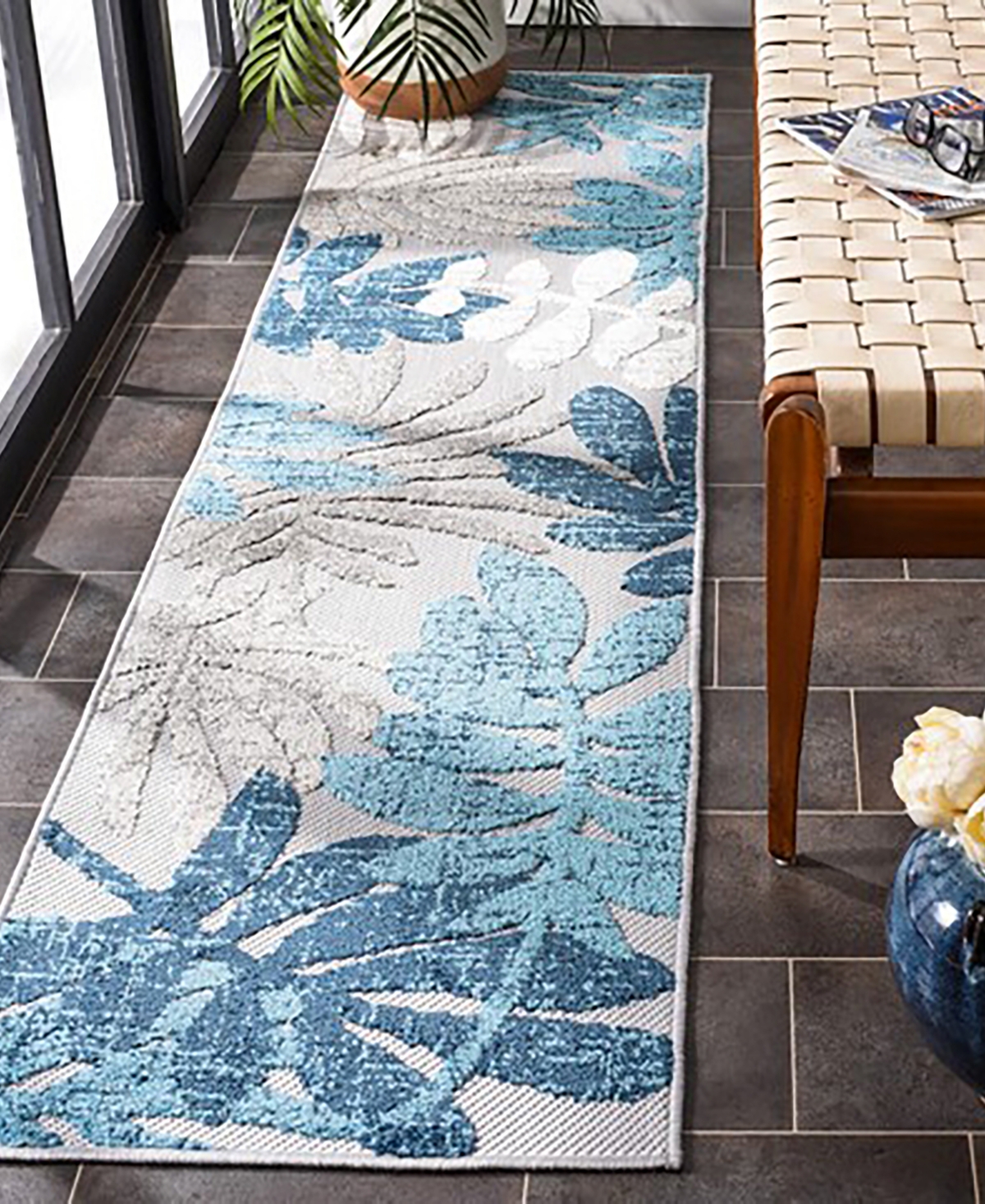 Safavieh Cabana Indoor/Outdoor CBN814F 2'x8' Area Rug - Blue