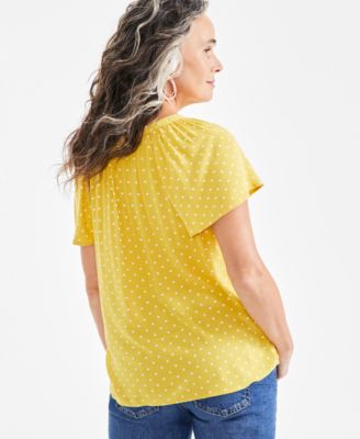 Women's Printed Split-Neck Flutter-Sleeve Top