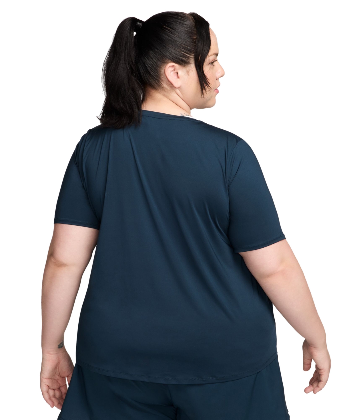 Nike One Classic Plus Size Dri-fit Short-Sleeve Top -bla