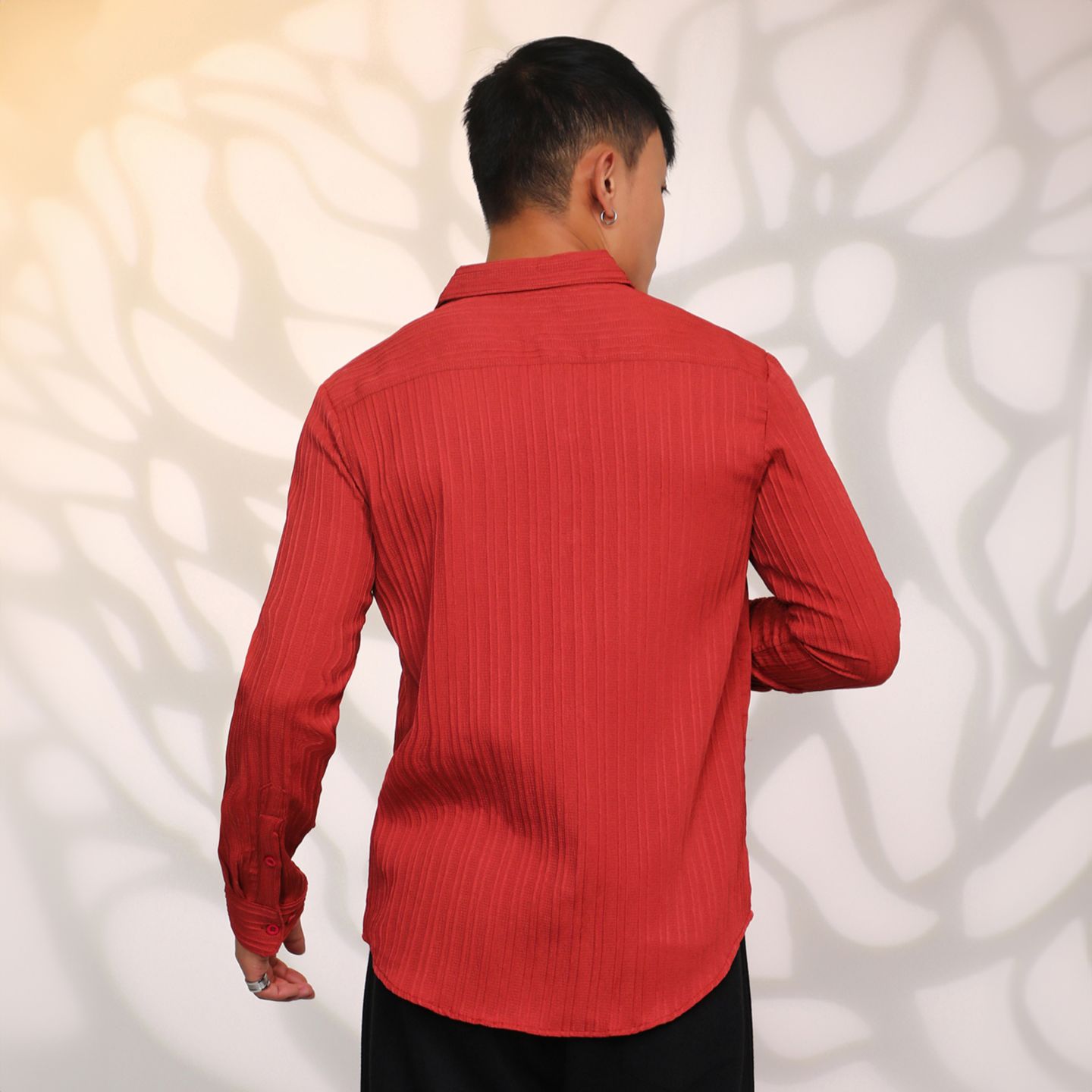 Мужская рубашка Cahoot Campus Sutra Cadmium Red Self-Design Striped, цвет: Красный — фото 4