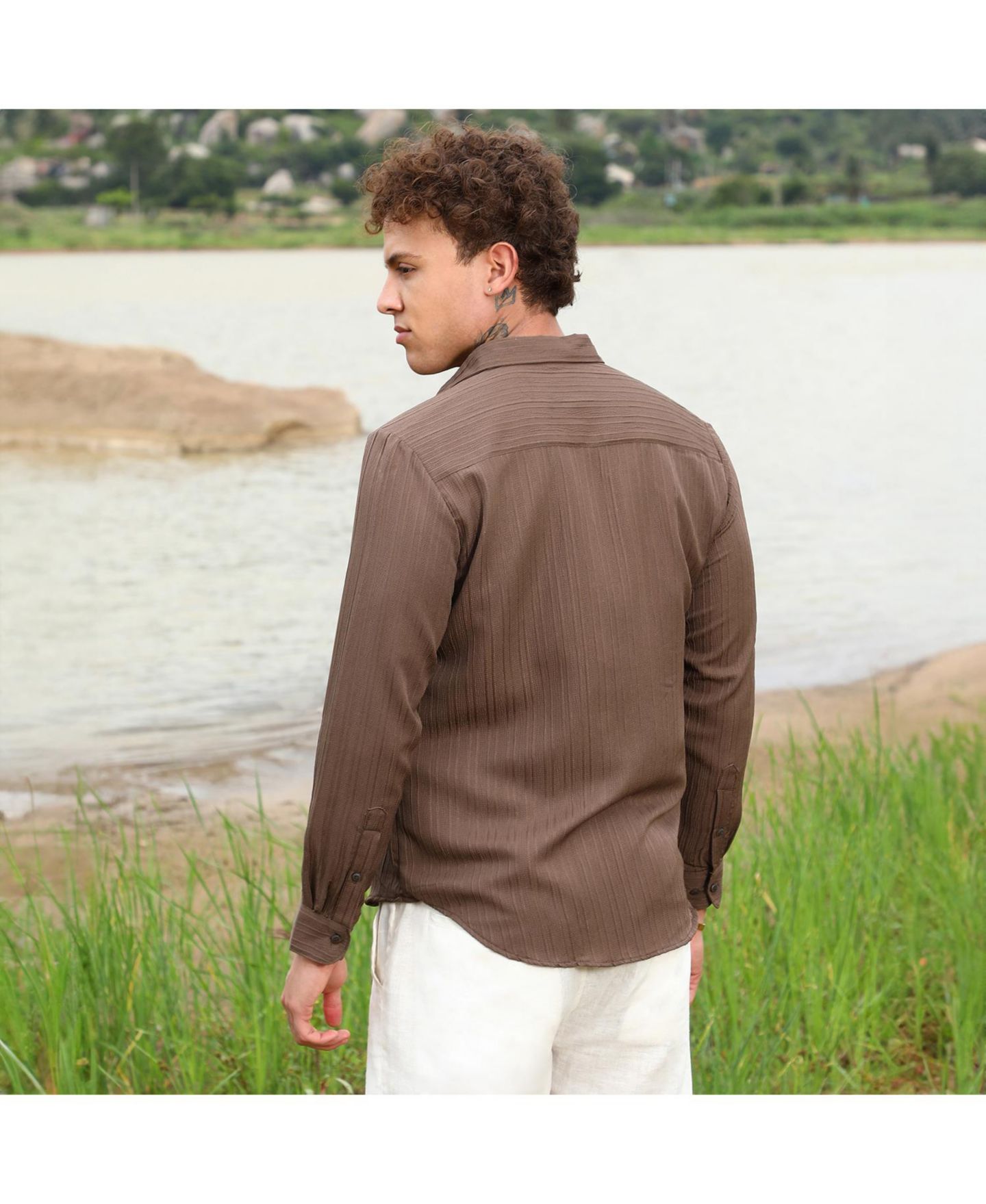 Мужская рубашка Cahoot Campus Sutra Mocha Brown Self-Design Striped, цвет: Коричневый — фото 3