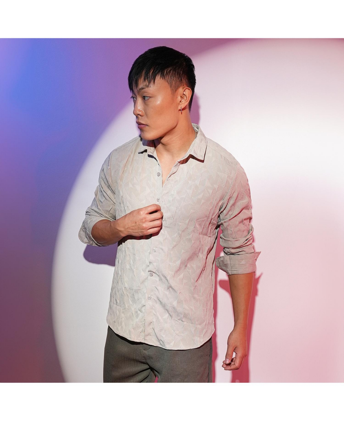 Campus Sutra Men's Greige Geometric-Texture Shirt -khaki