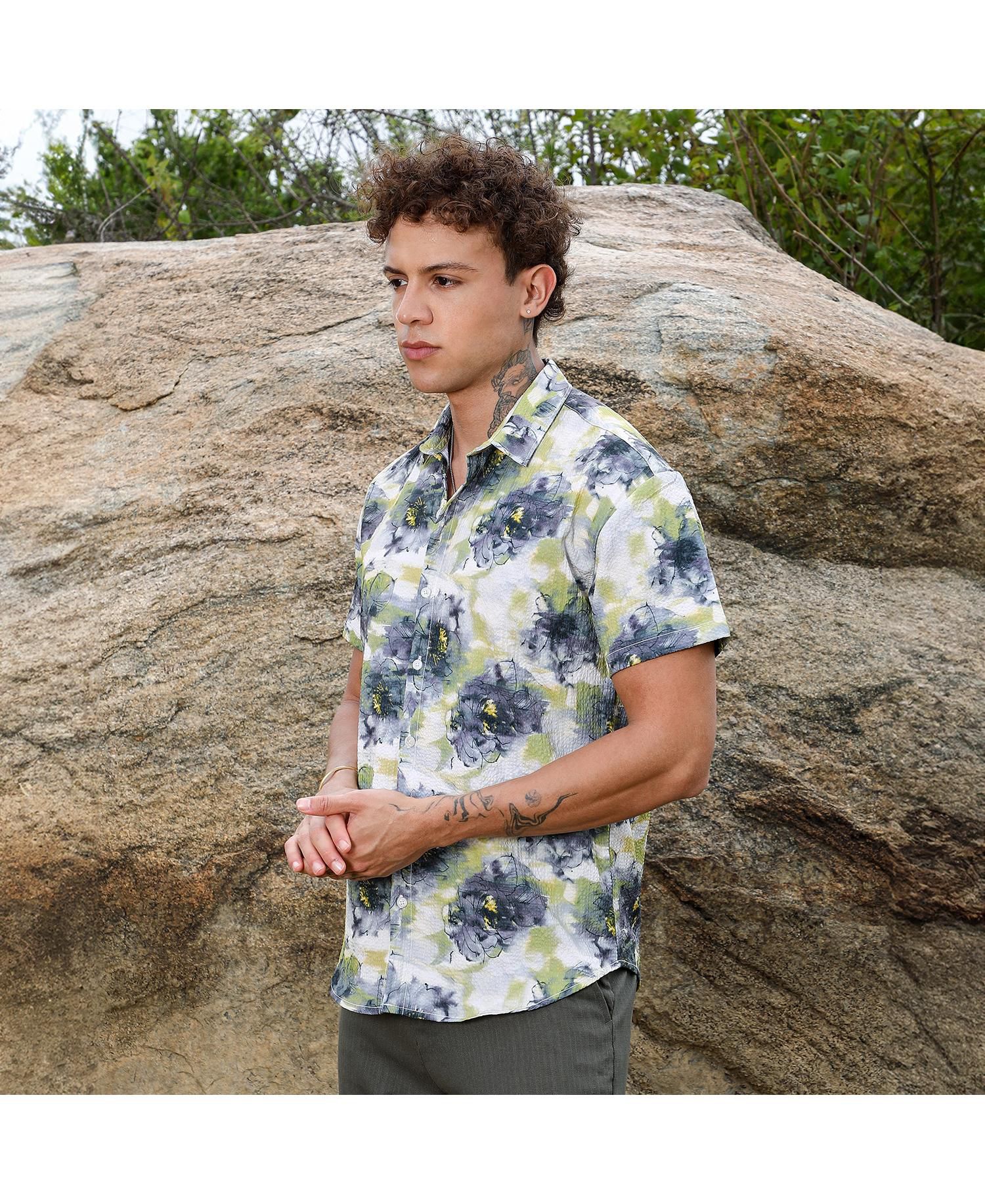 Men's Navy Blue & Powder White Smudged Botanical Shirt