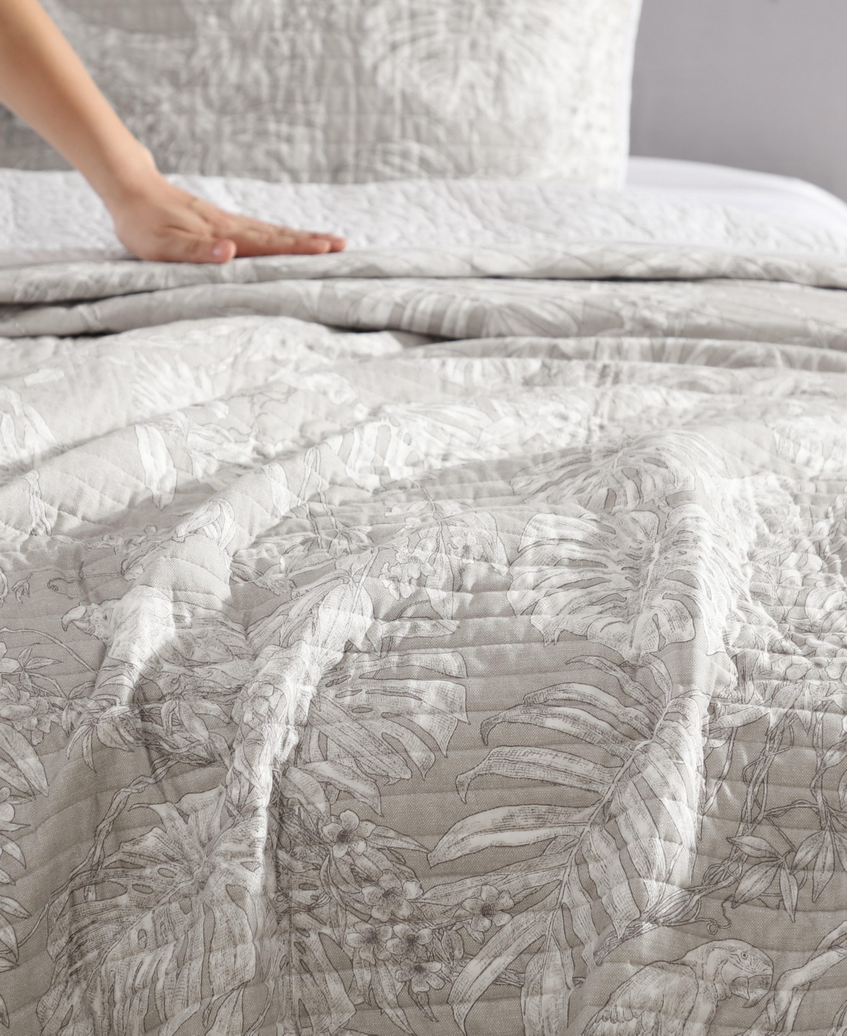 Tommy Bahama Home Jungle Toile Reversible 3-Pc. Quilt Set