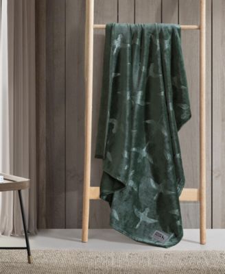 Eddie Bauer Carved Ultra Soft Plush Throw, 70" X 50"