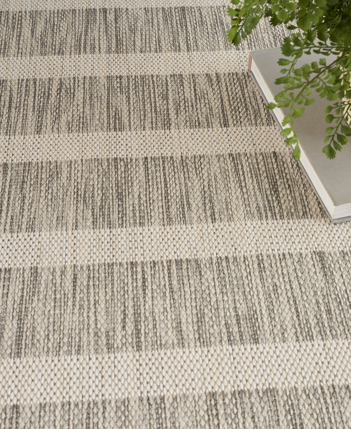 Nourison Home Positano Pos03 8'x10' Area Rug In Gray,ivory