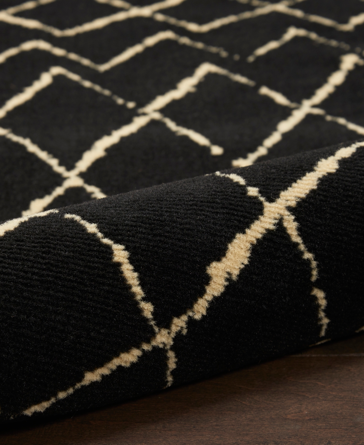 Nourison Home Grafix Grf04 7'x10' Area Rug In Black