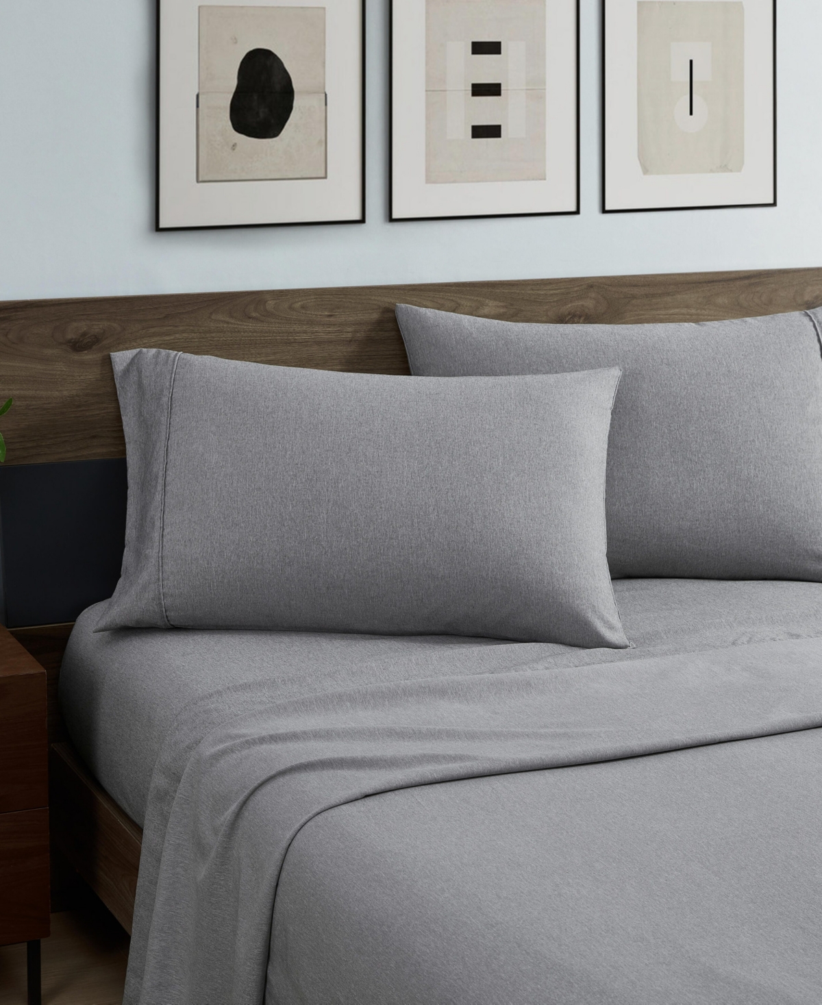 Kenneth Cole New York Solid Cationic Brushed Microfiber 4 Piece Sheet Set,