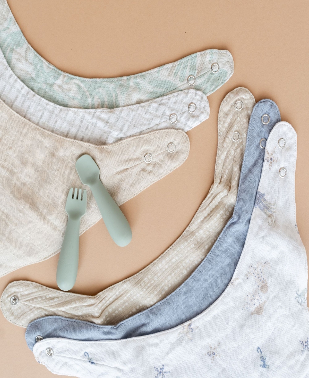 CRANE BABY INFANTS COVE BEACH LIFE MUSLIN BIB, 3-PC. SET 