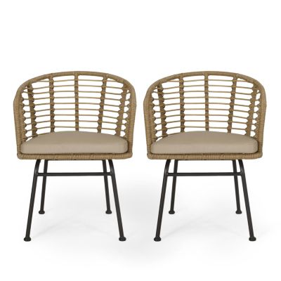 Modern Wicker Chair With Angled Legs And Water-Resistant Cushions