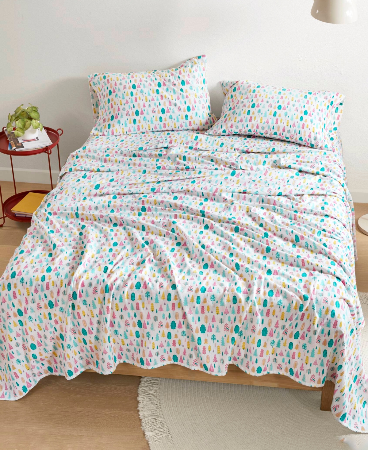 Intelligent Design Novelty Printed Flannel 3-pc. Sheet Set, Twin Xl In White Holiday Trees