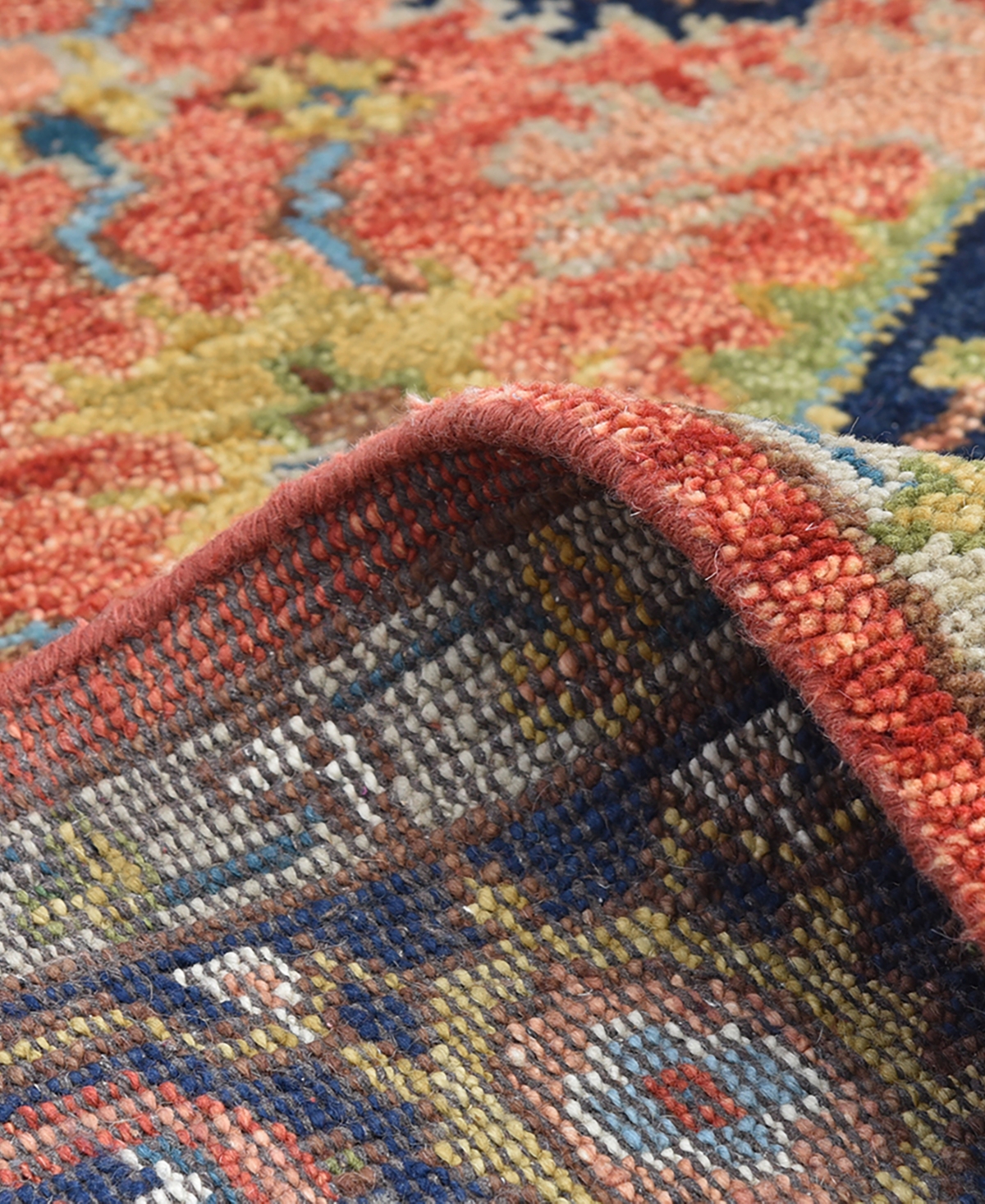 Timeless Rug Designs Miranda S3363 3'x5' Area Rug