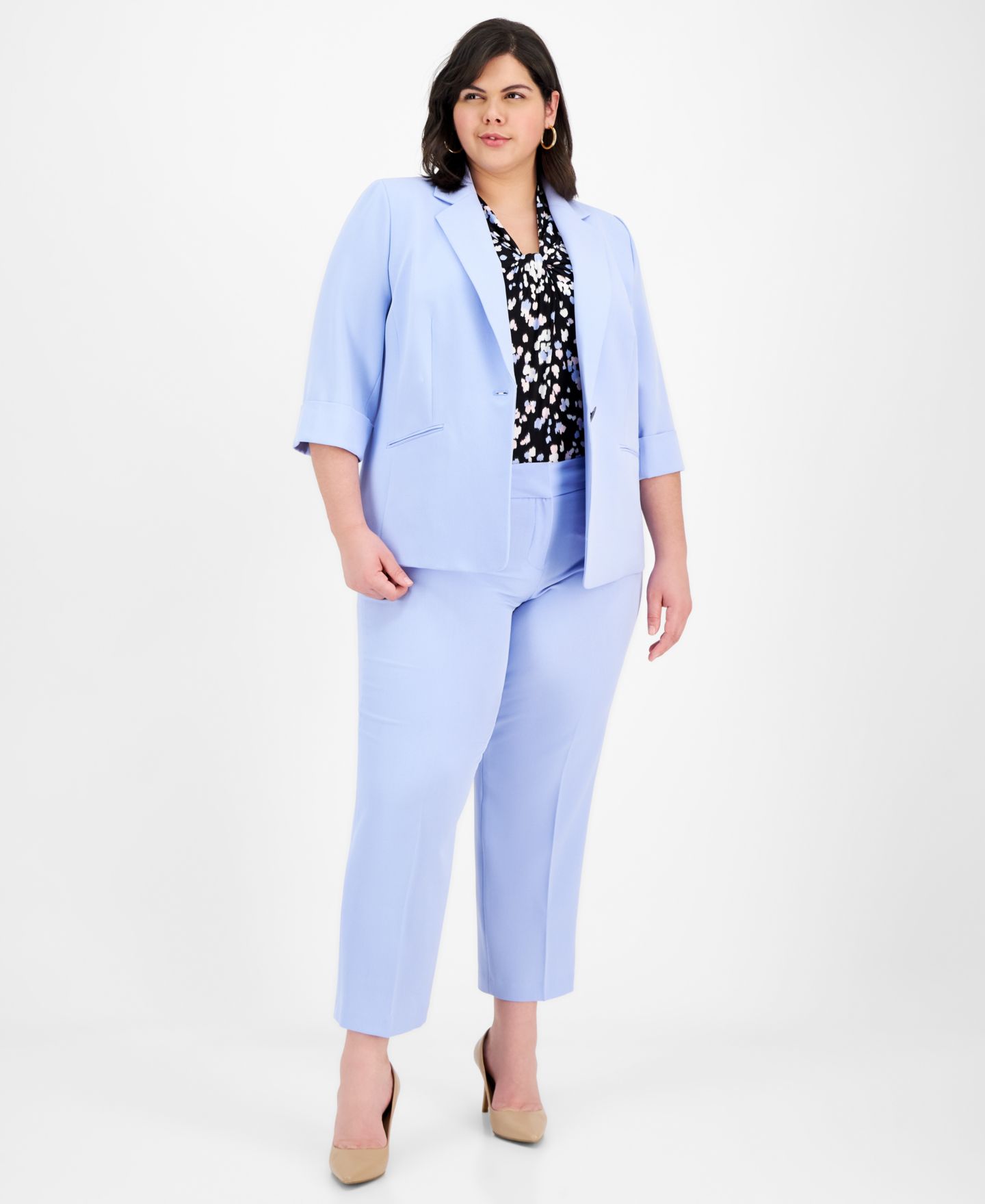 Женский пиджак Kasper Plus Size 3/4-Sleeve One-Button Blazer, Sleeveless Printed Knot-Front Blouse, & Stretch Crepe Fly-Front Pants, цвет: Чёрный — фото 1