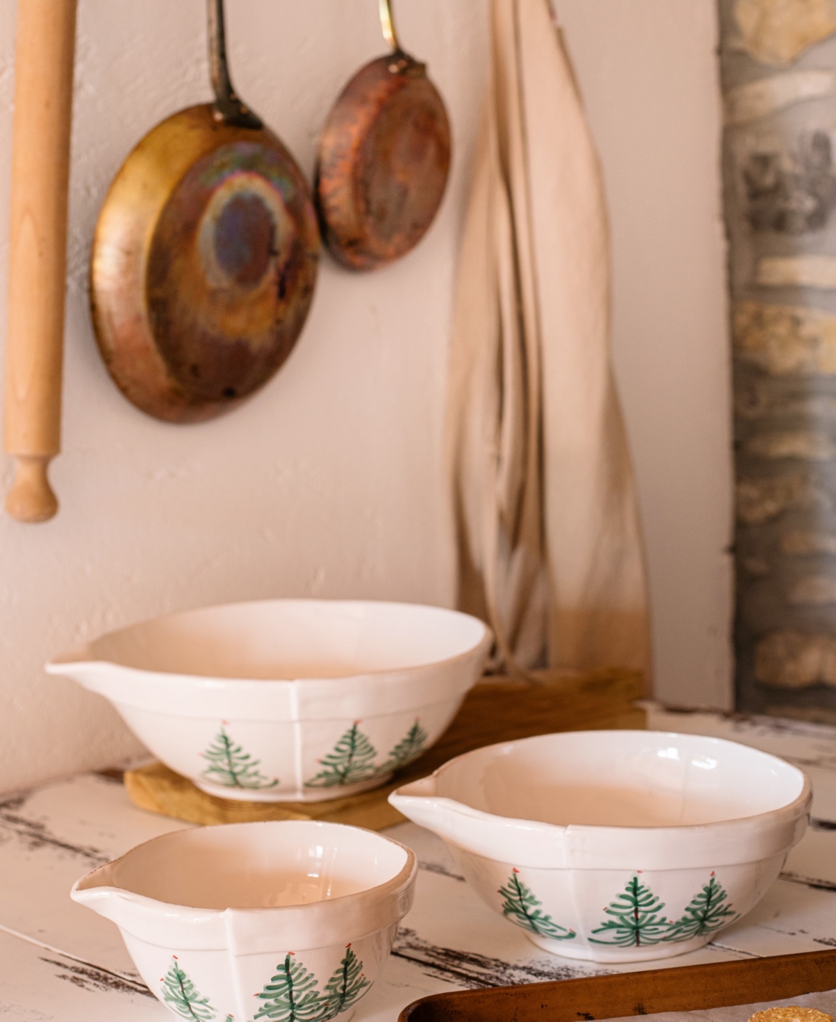 Vietri Lastra Holiday Large Mixing Bowl In Green