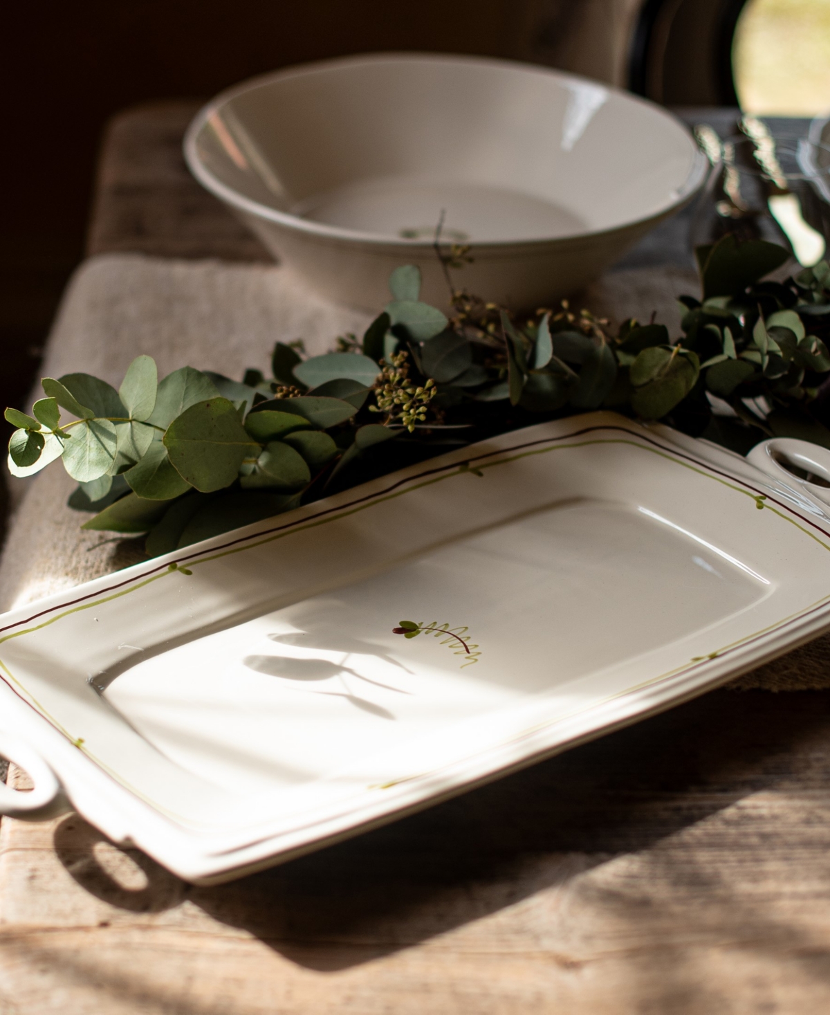 VIETRI LASTRA FIORI DI BOSCO HANDLED RECTANGULAR PLATTER 