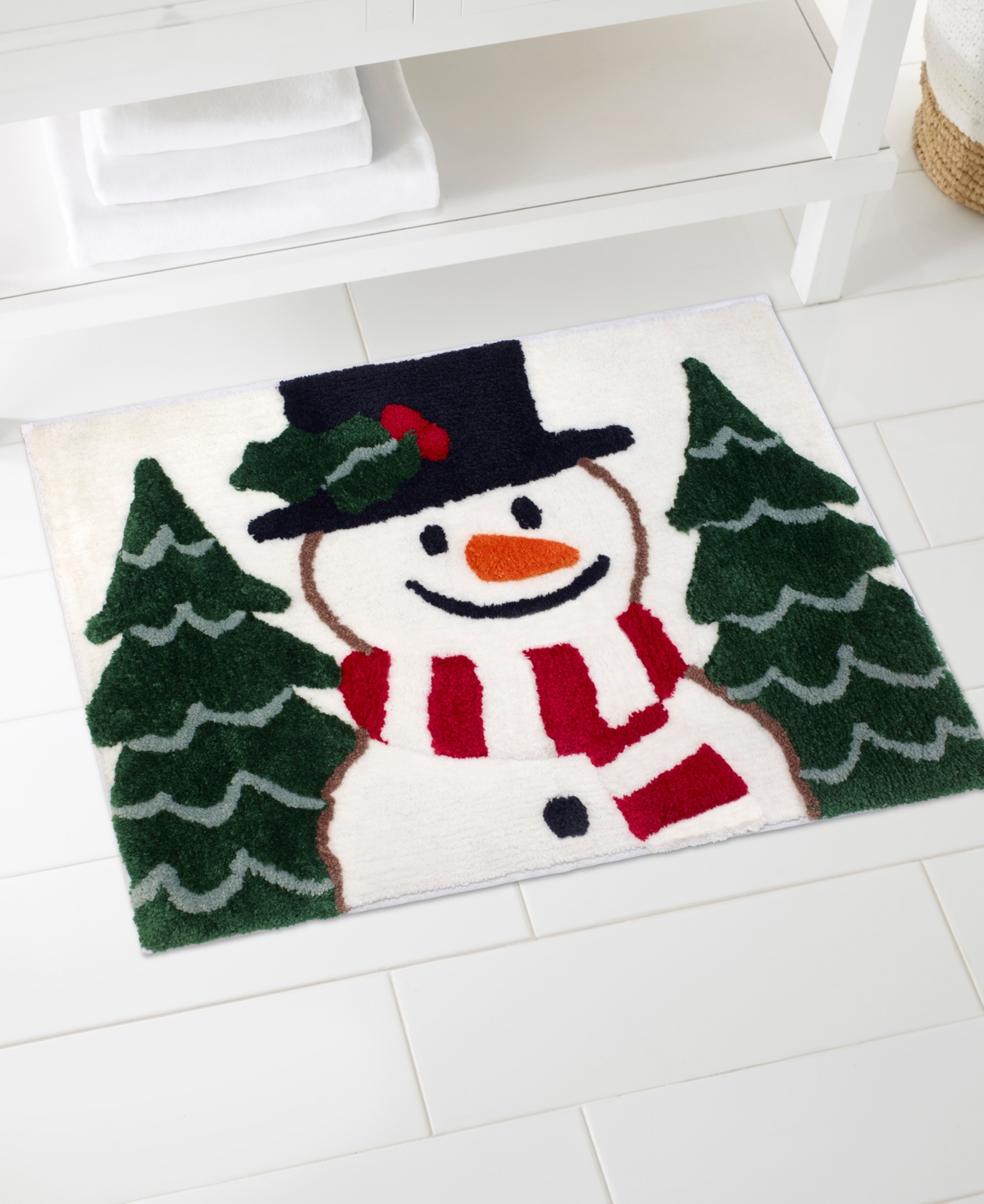Avanti Winter Snowman Polyester Bath Rug, 30" X 20" In White