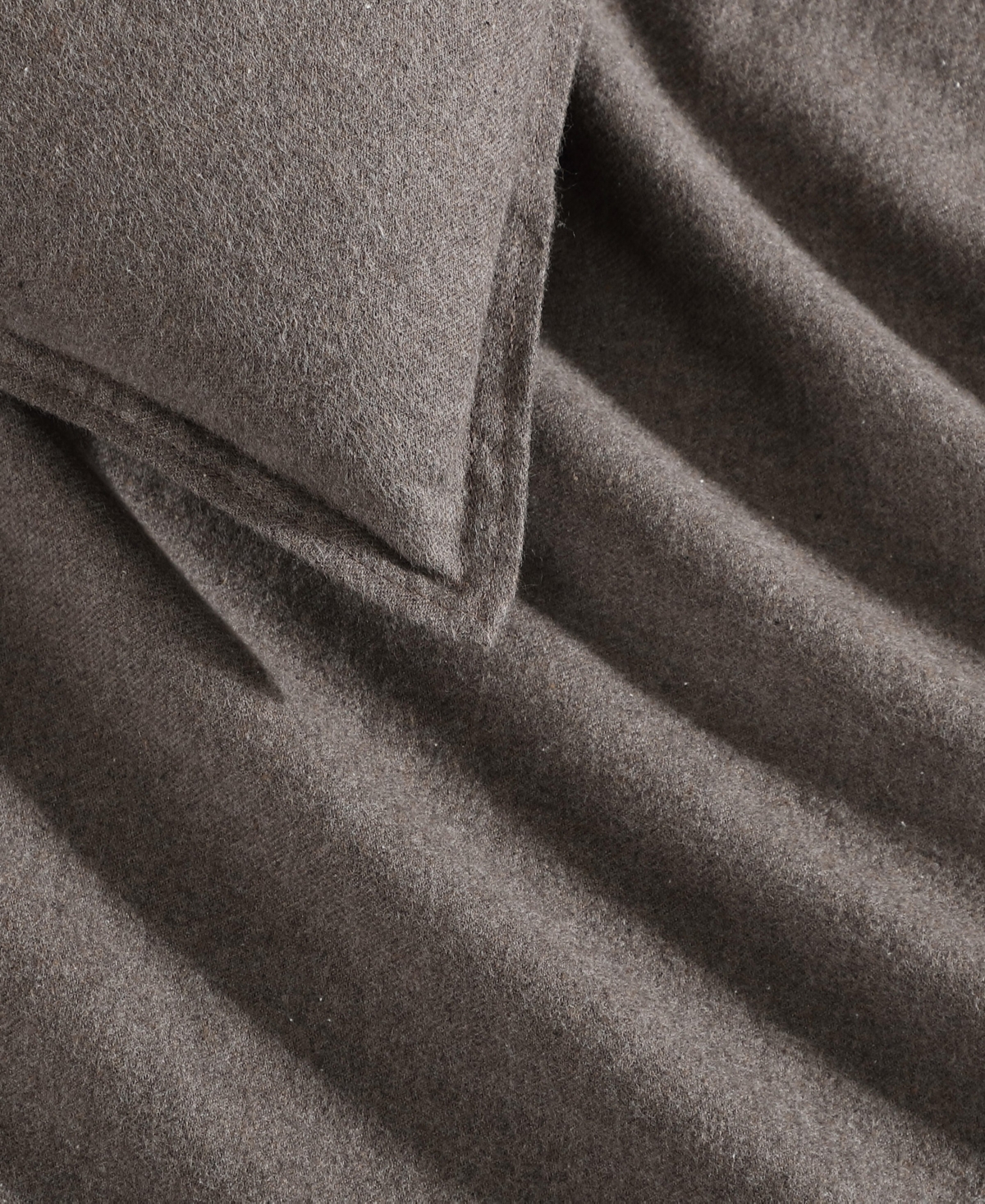 CALVIN KLEIN MELANGE FLANNEL 3-PC. COMFORTER SET, QUEEN 
