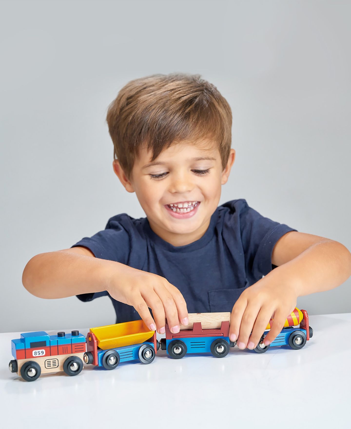 Детские игрушки Mentari Toys Adventure Trains Magnetic Wooden Train Set, 4-Piece Set — фото 6