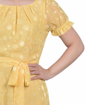 Women's Short Sleeve Belted Swiss Dot Dress