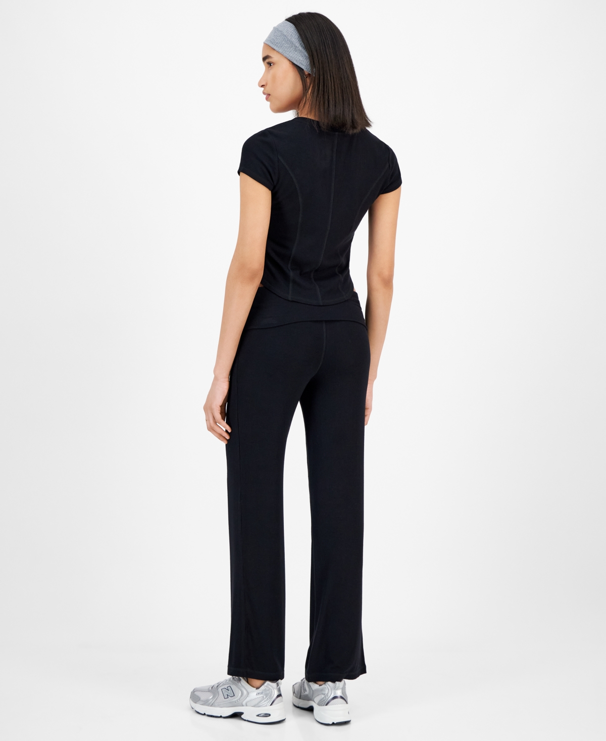 ULTRA FLIRT JUNIORS' RIBBED CROPPED HENLEY SHORT SLEEVE 