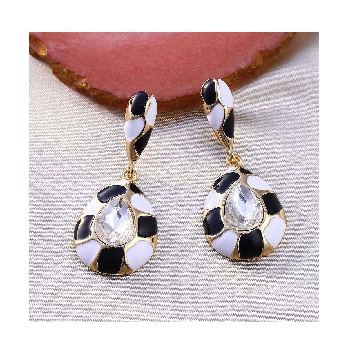 Sohi Women's The Cleo Drop Earrings In Black