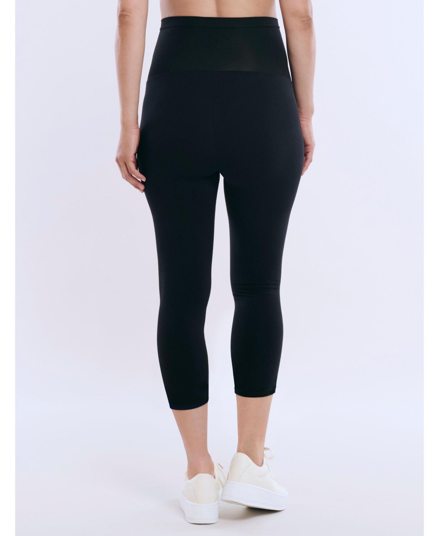 Women's Basic Secret Fit Belly Crop Leggings - Black - Size: Large - Motherhood