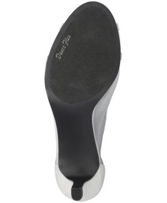 Women's Picaboo Slip-On Pumps