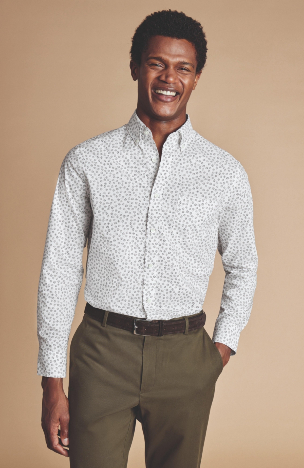 Men's Slim Fit Semi-Cutaway Collar Non-Iron Floral Geo Print Shirt - White