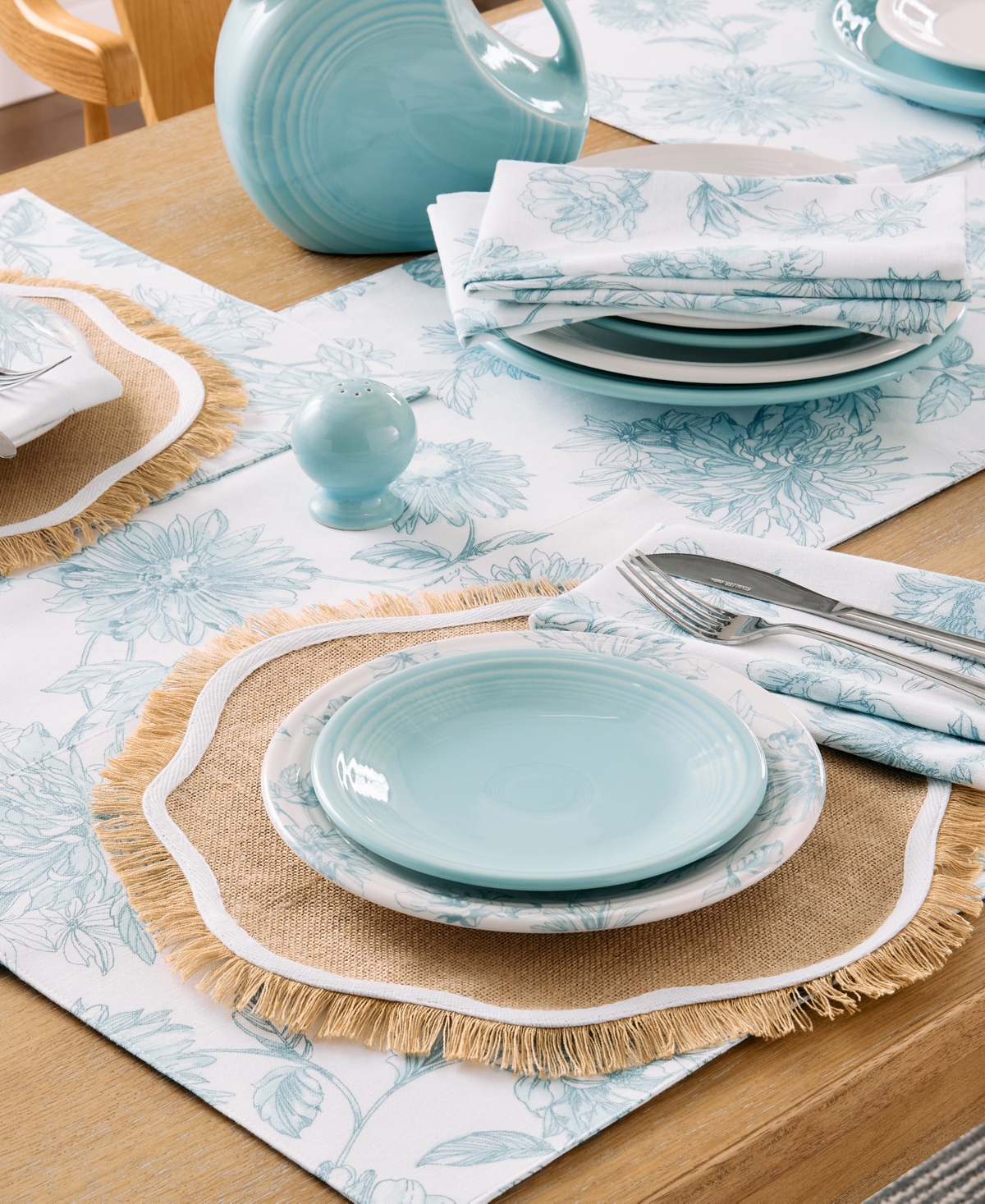 Fiesta Textured Jute Scallop Border Placemat, Set Of 4 In Natural