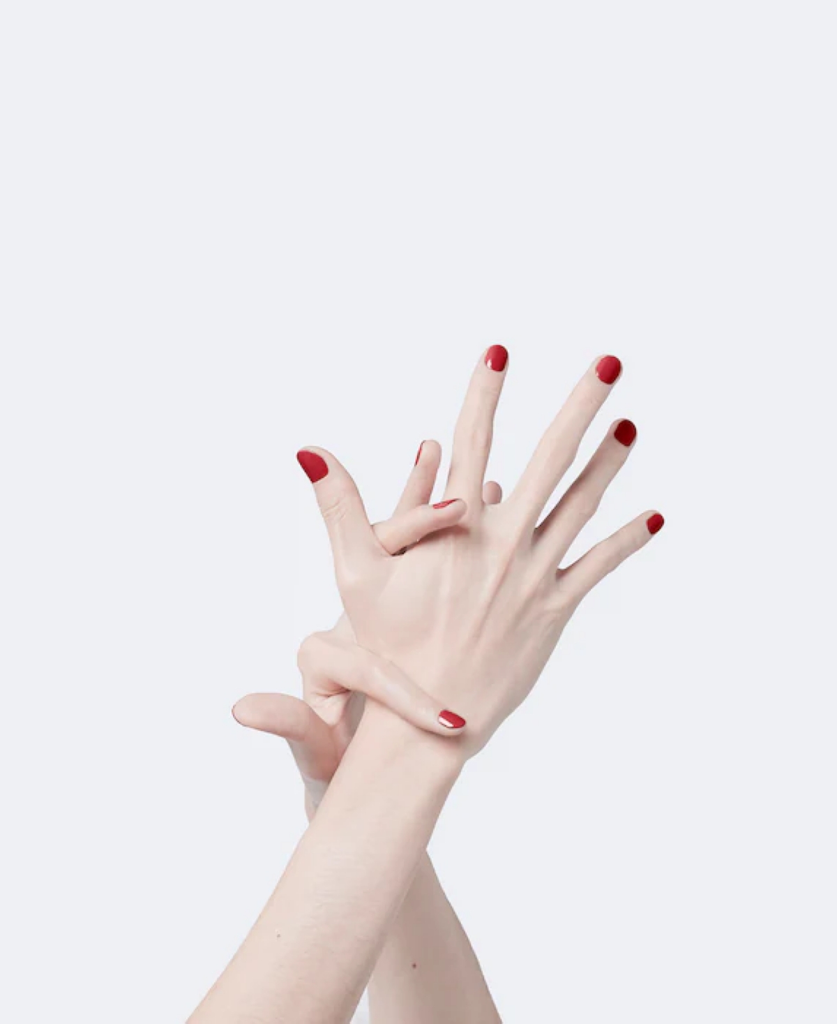 GUCCI VERNIS A ONGLES GLOSSY NAIL POLISH 