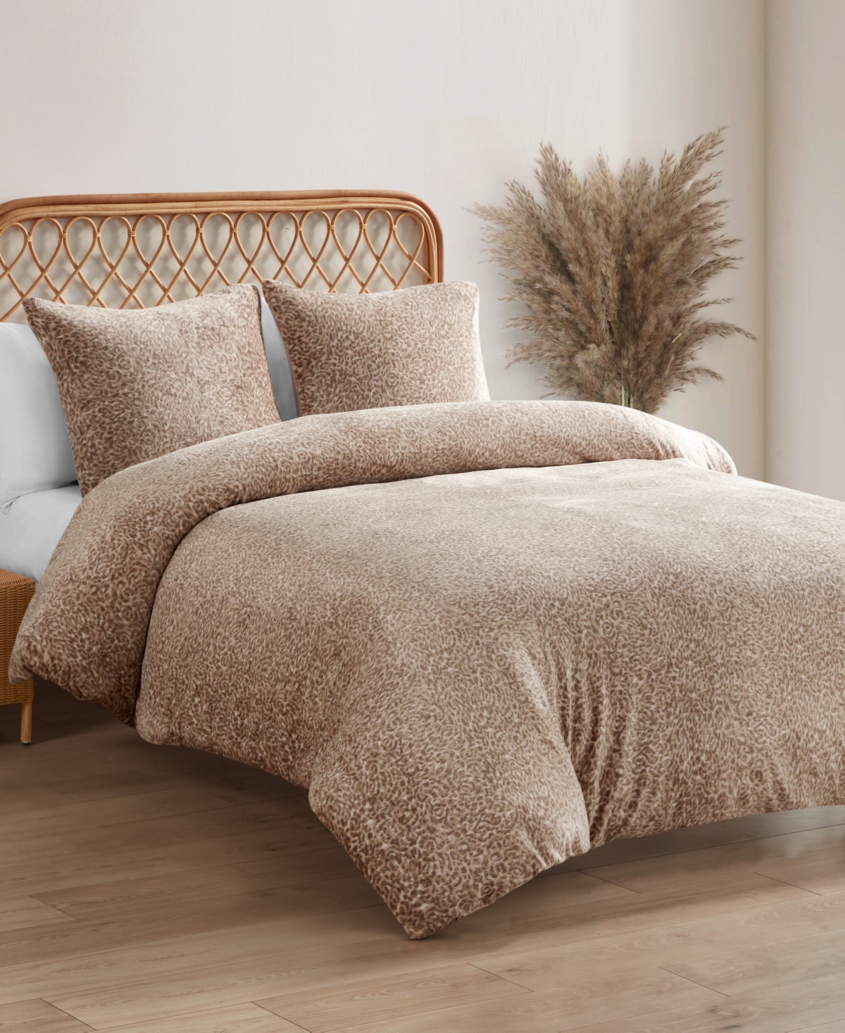 Jessica Simpson Plush Leopard Comforter Sets In Blush Pink