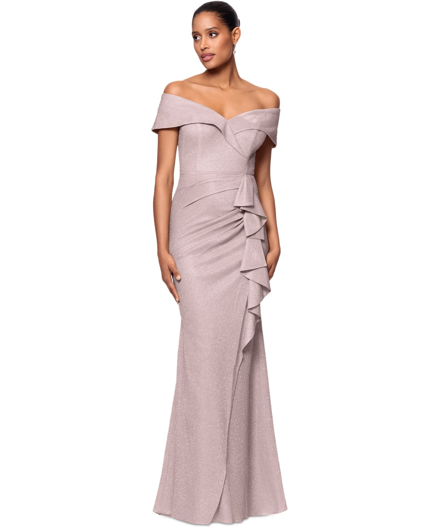 Женские платья XSCAPE Metallic Off-The-Shoulder Ruffled Gown, цвет: Пудровый / Серебряный — фото 2