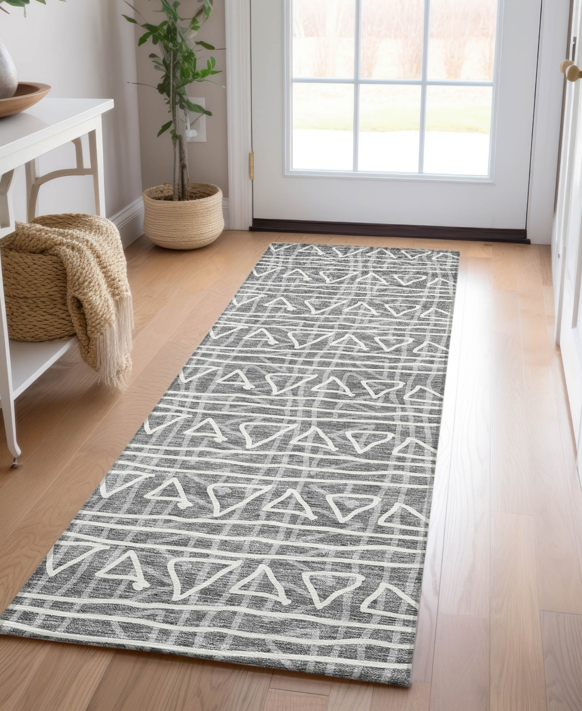 Addison Chantille Acn730 2'3"x7'6" Runner Area Rug In Charcoal