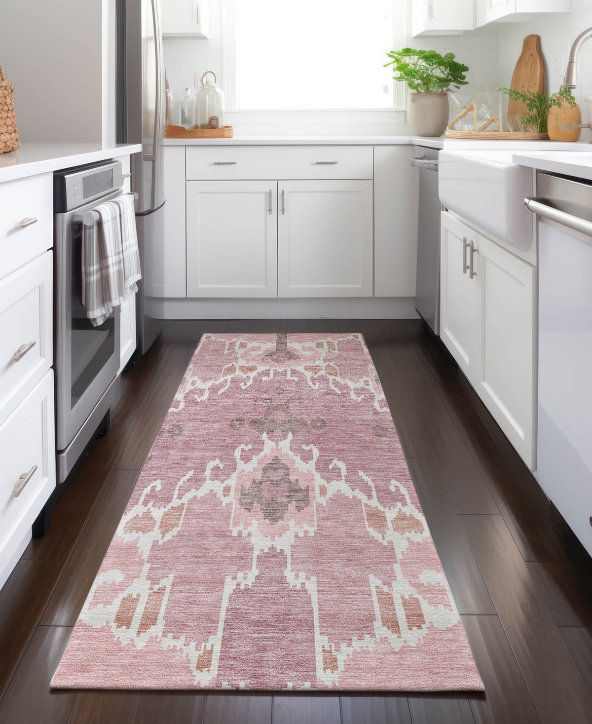 Addison Chantille Acn748 2'3"x7'6" Runner Area Rug In Rose