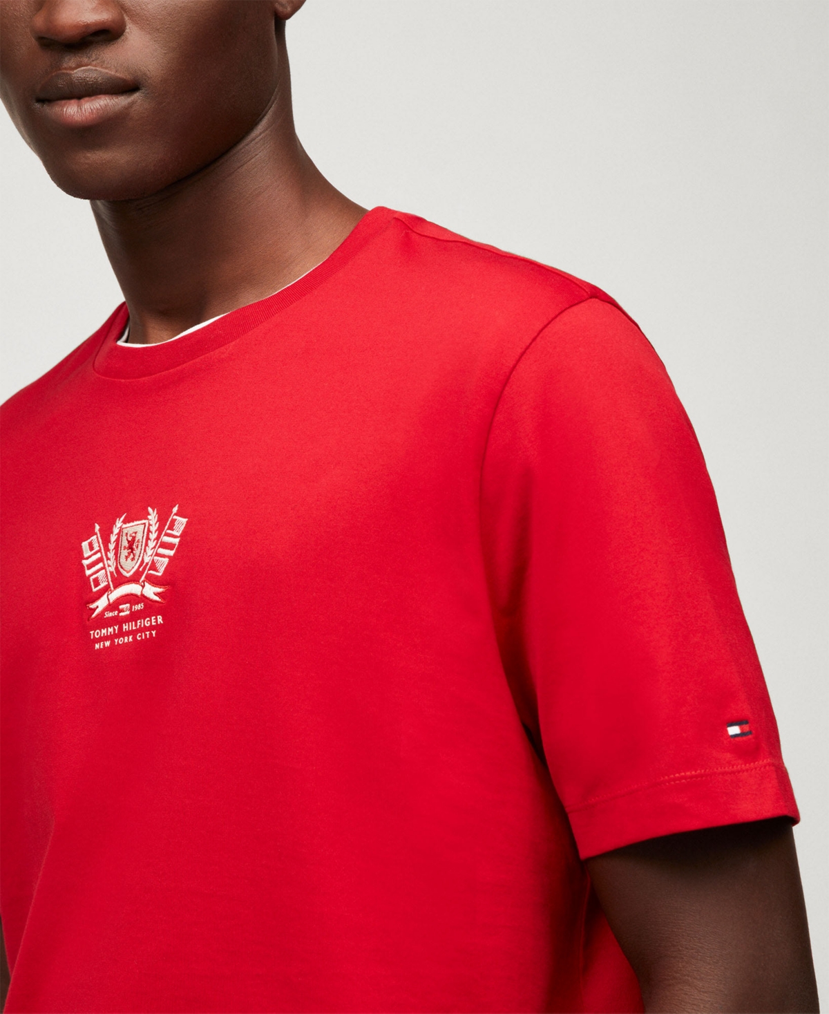 Tommy Hilfiger Men's Embroidered Crest Logo T-shirt In Medium Red