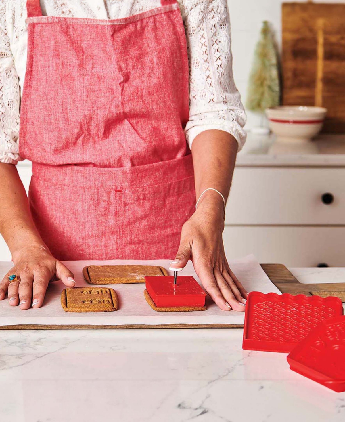 King Arthur Baking Company Gingerbread 3-piece House Pop-out Cutters And Kid's Apron Set In Red
