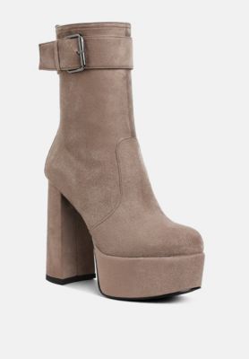 Womens Wanderer Flared Block Heel Mid-Calf Boots