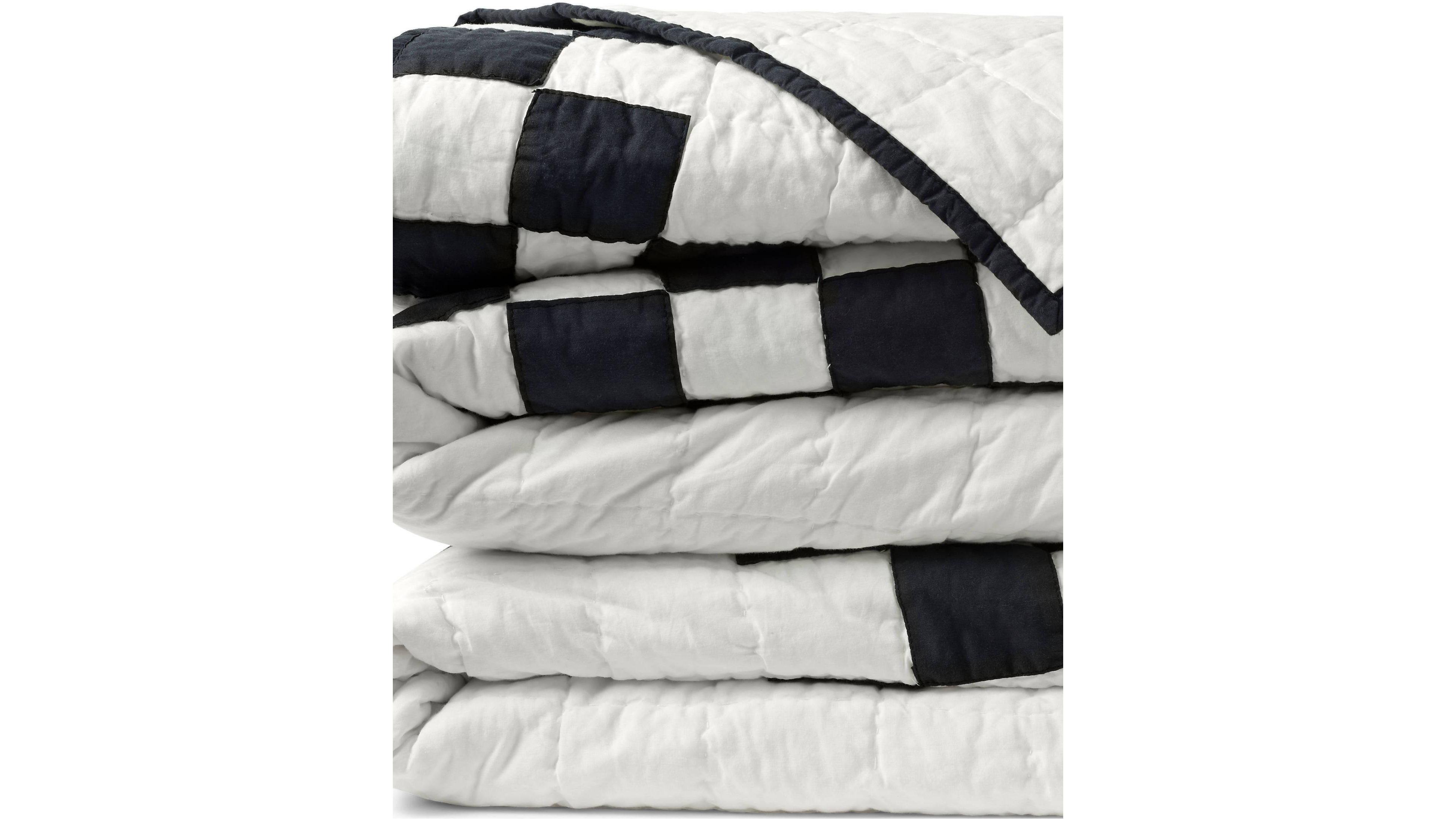Lands End Irish Chain Quilt
