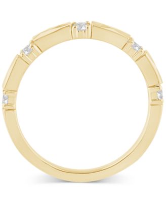Diamond Three Stone Faceted Wedding Band (1/4 ct. t.w.) in 14k Gold