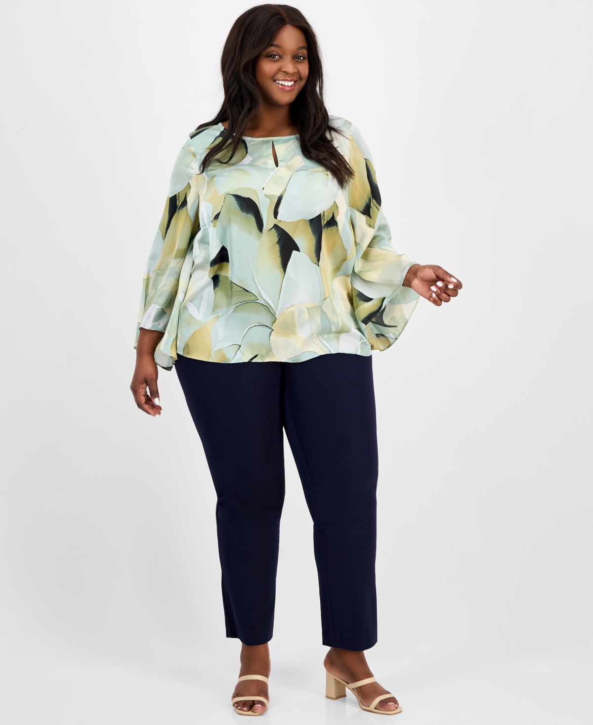 ANNE KLEIN PLUS SIZE PRINTED KEYHOLE BLOUSE 